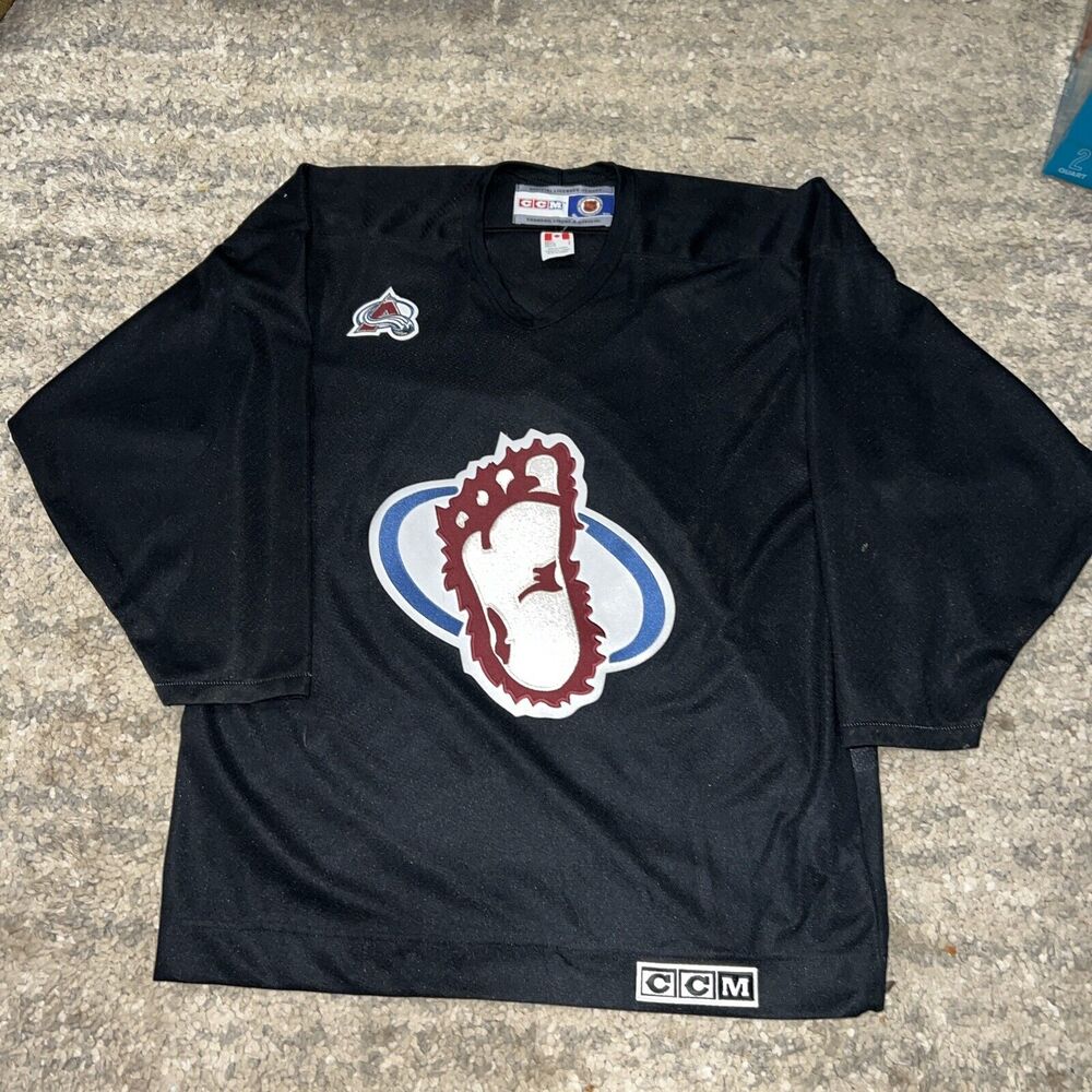 RARE CCM Colorado Avalanche Men's Large Long Sleeve Black BIG FOOT Yeti Jersey